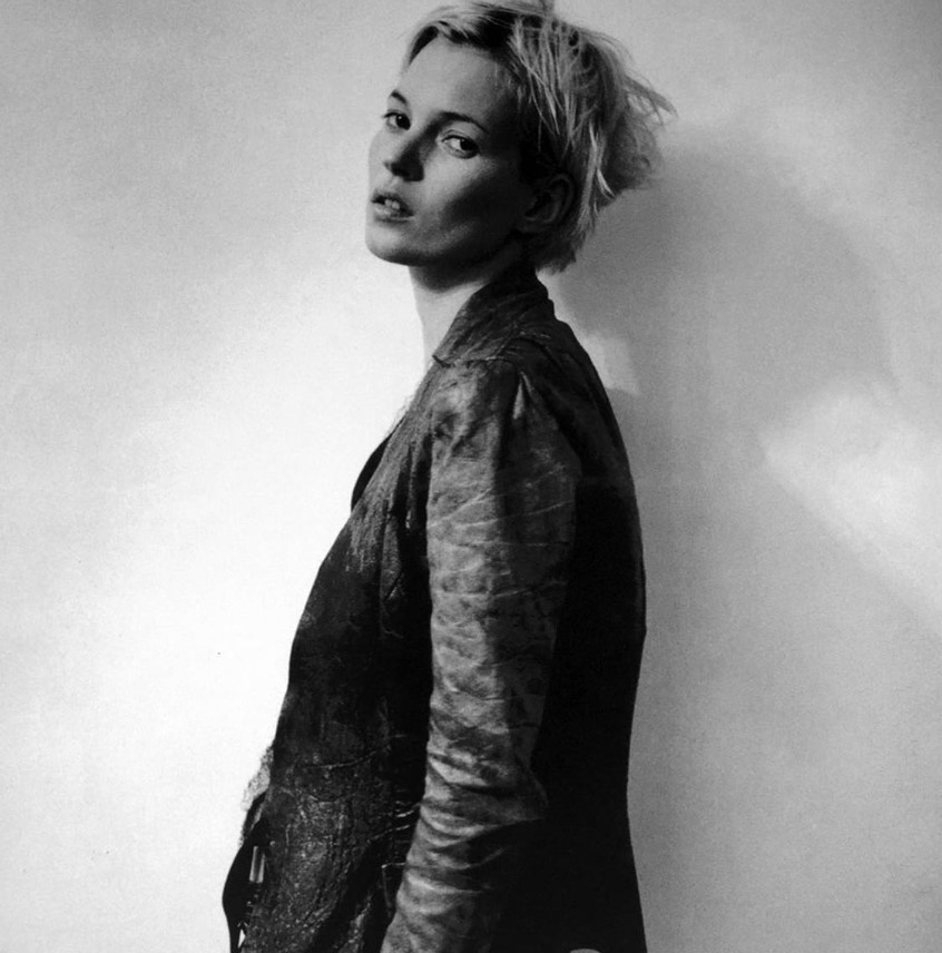 Rick Owen become known through his signature jacket which was wore by Kate Moss in a French Vogue.