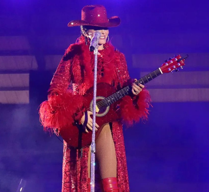 Ana Barbara performing in Chignahuapan, Puebla, Mexico.